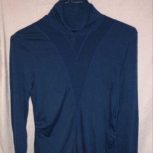 Lululemon mock turtleneck long sleeve